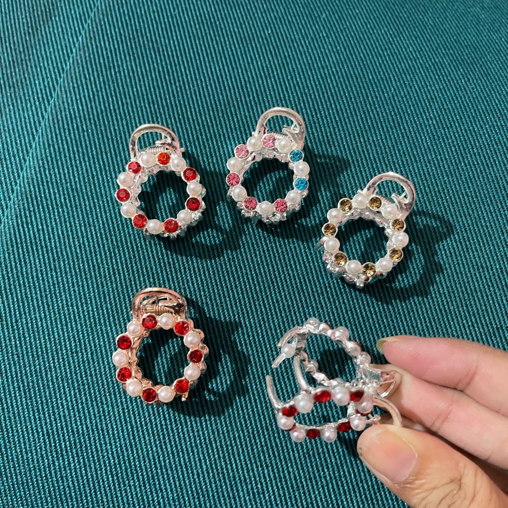 Mini Claw Clips - Picture 2 of 3